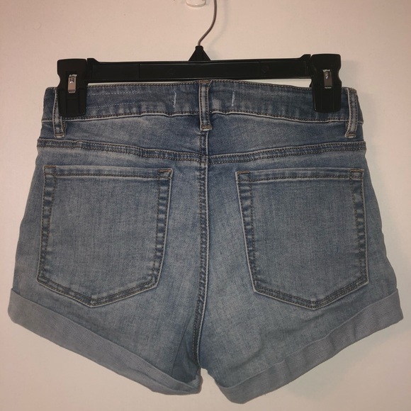 Shorts - Picture 1 of 3